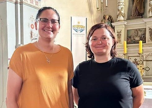LJUDI KOJI GRADE ŽUPU - ŽUPNA STRANICA KAO MOST PREMA LJUDIMA