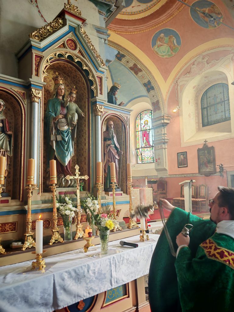 MISIJSKA NEDJELJA I MJESEČNI SUSRET ŠKAPULARSKE BRATOVŠTINE