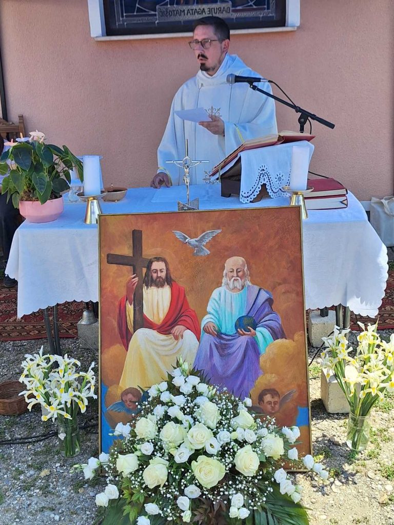 Proštenje Presvetog Trojstva u Palinovcu