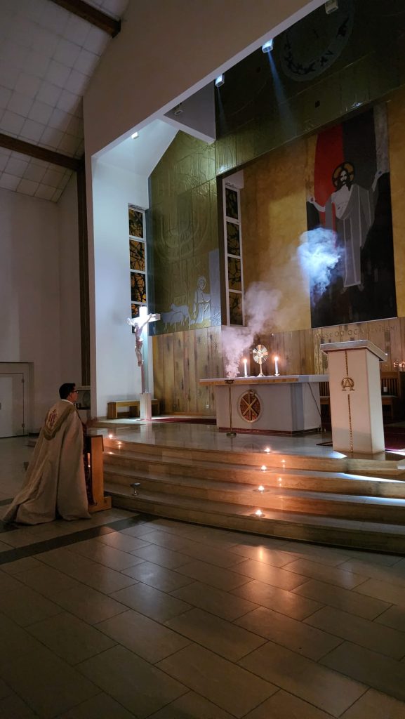 Animirano klanjanje prve srijede u mjesecu